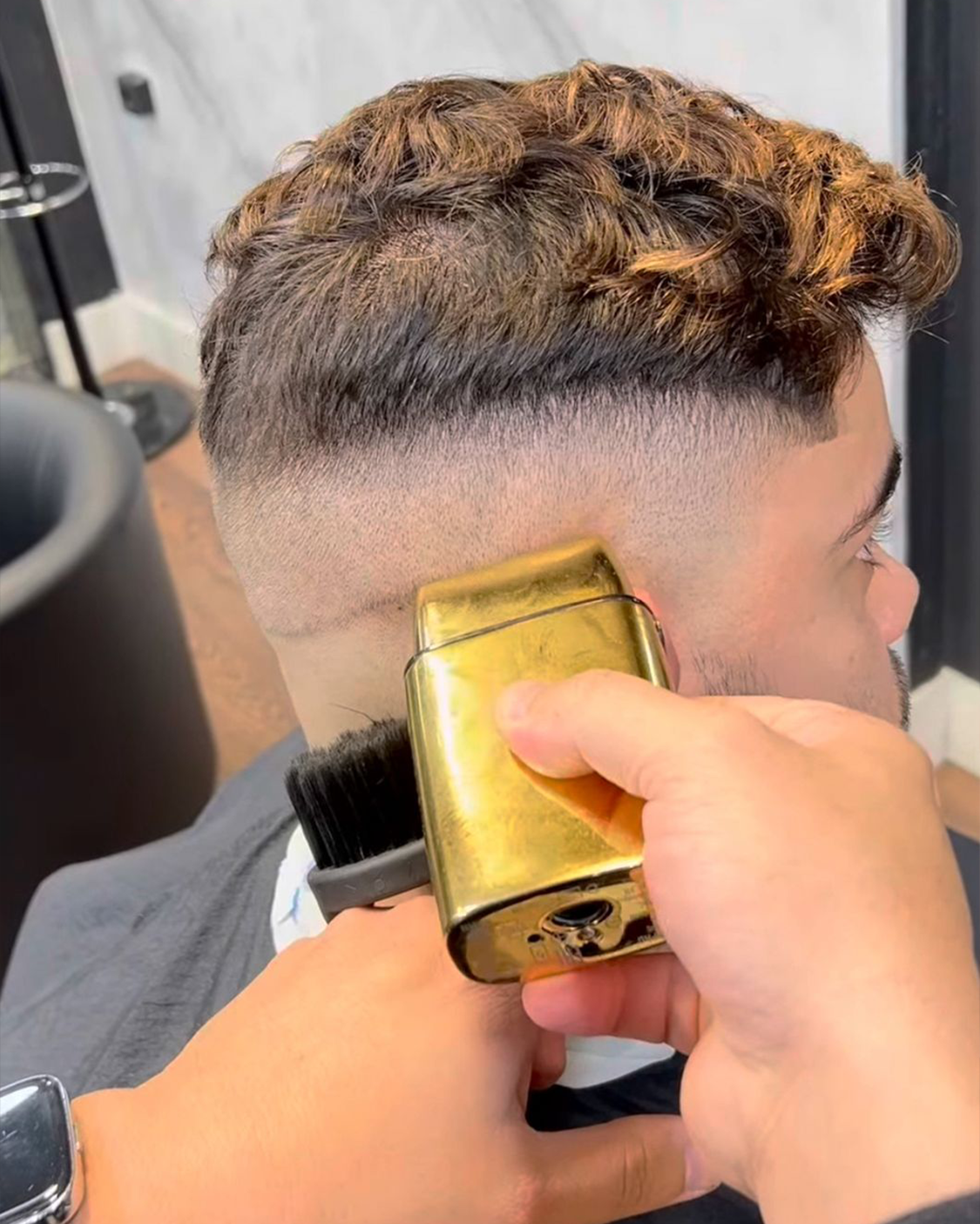 Corte com Navalha ou Shaver